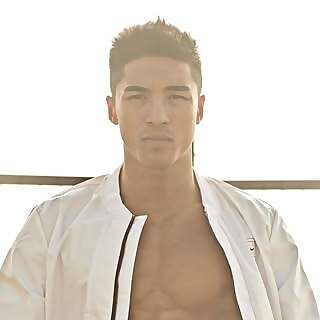 Jon Lee 