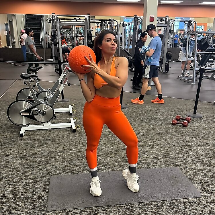 Zartashia Khan
