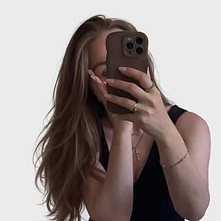Mo Bogdanova
