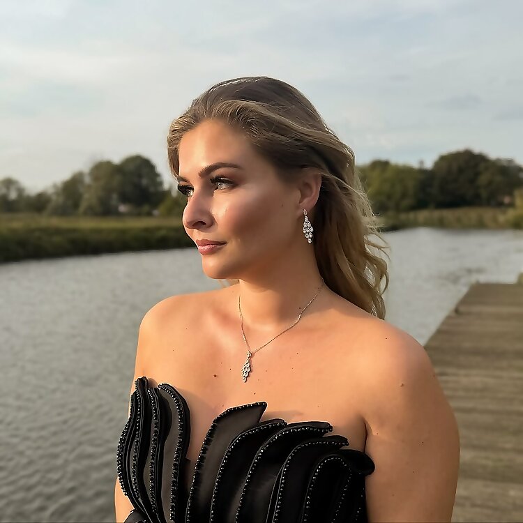 Laurence Bekaert