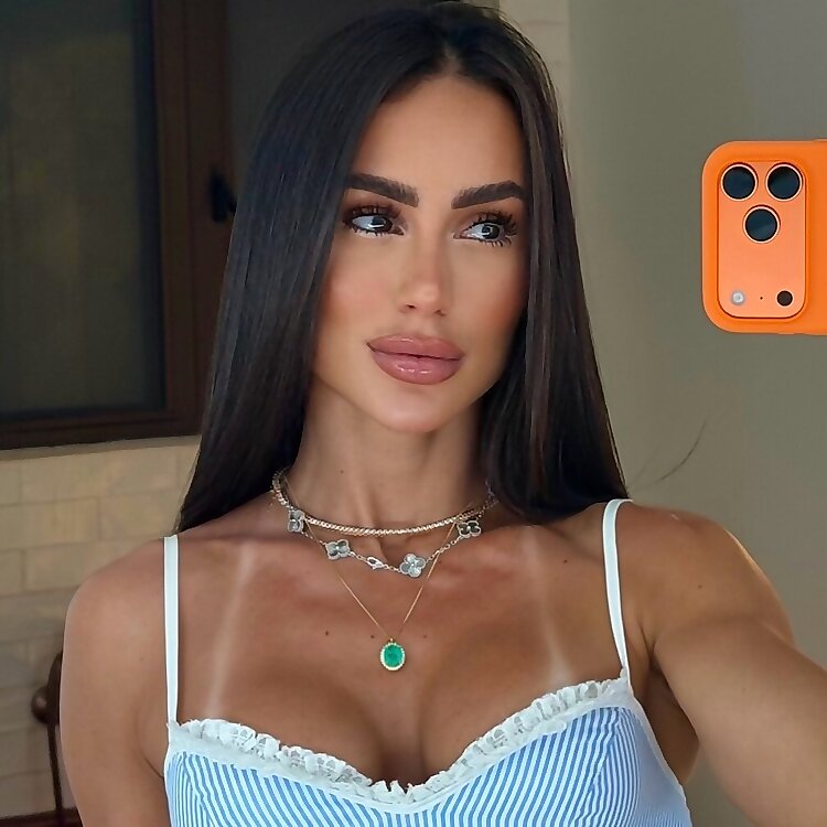 Julia Perez