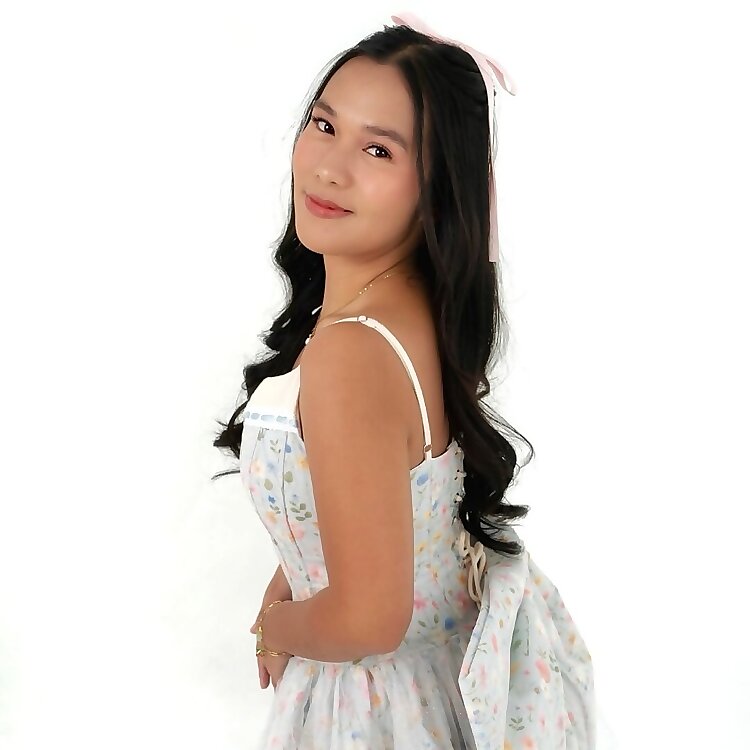 Kaxandra Lomboy