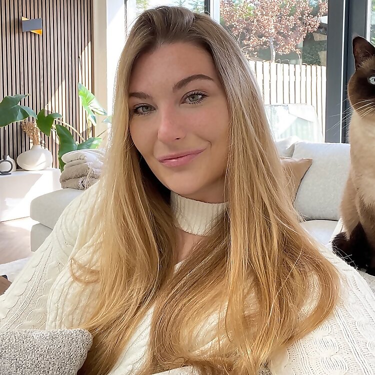 Daphne Van Dinther