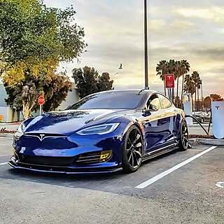 Tesla Lovers