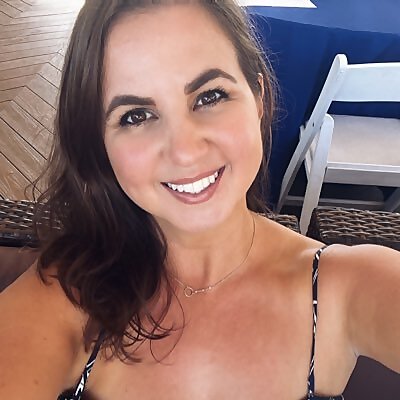 Hailey Elizabeth Lennon