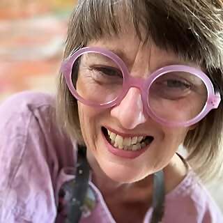Louise Knowles