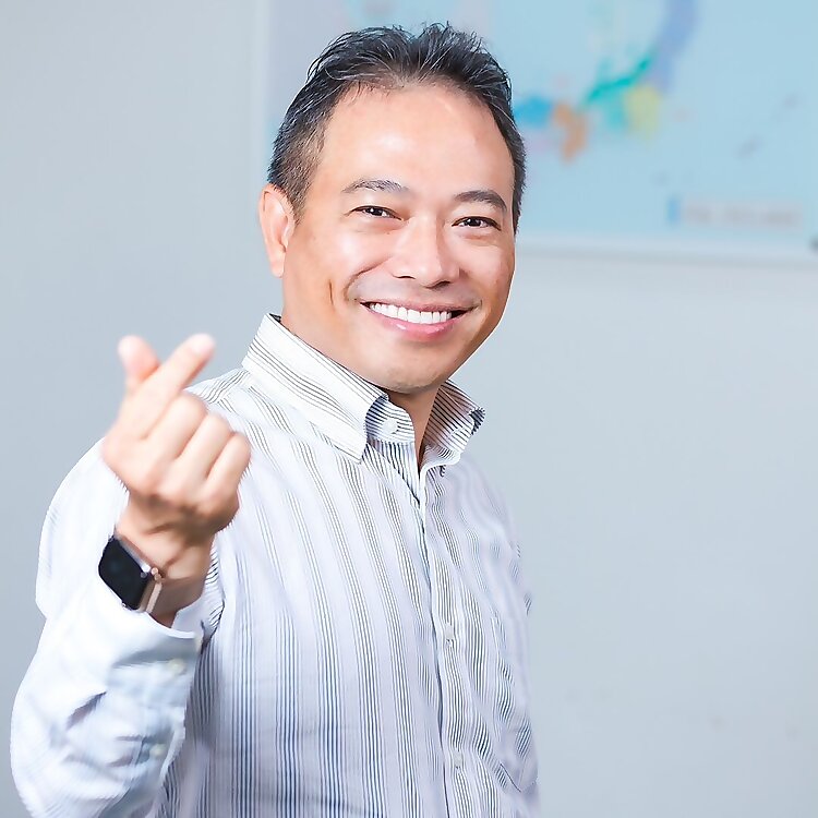 Thầy Sơn Esuhai