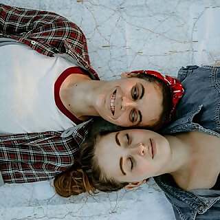 Anna & Anastasia
