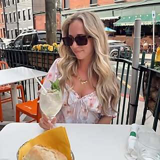 Leah Meszaros 