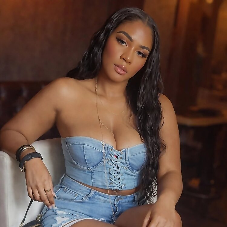 Santoria Moye