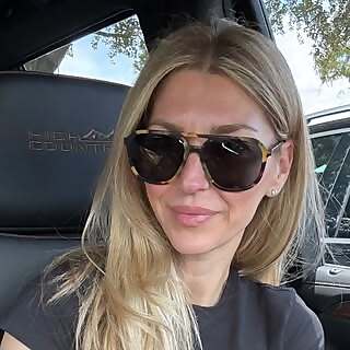 AshLee Frazier Williams