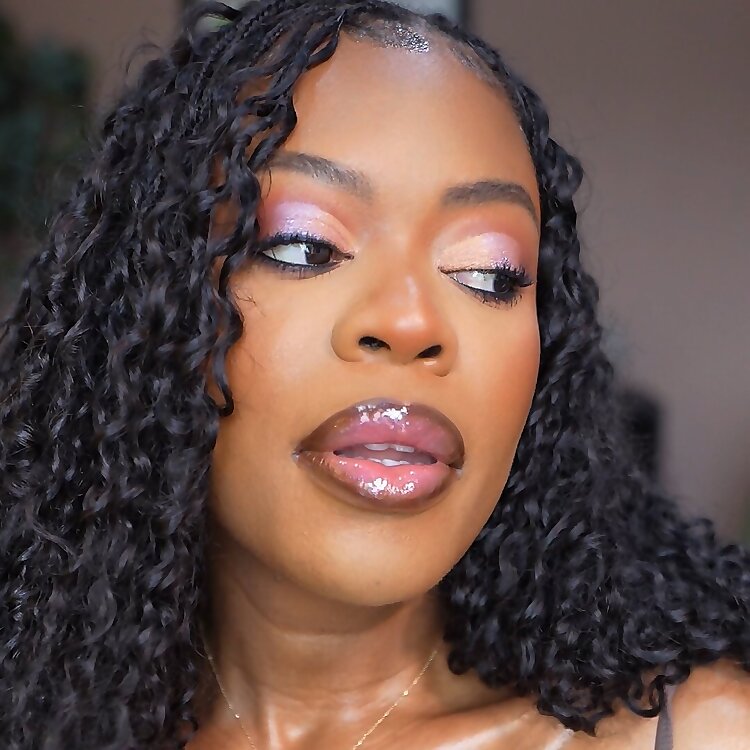 Chinelo Okeke