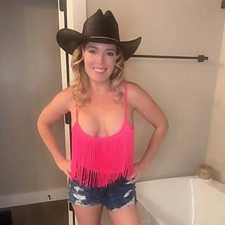 Amy Lynne