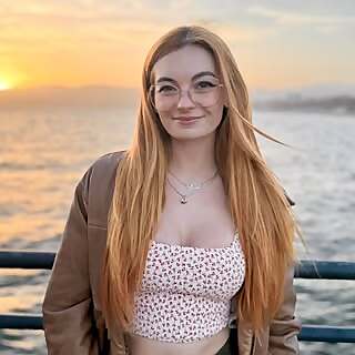 Lola Rose