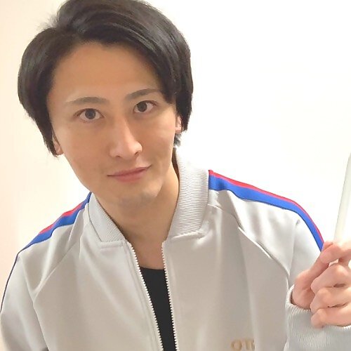 Taka Uni 