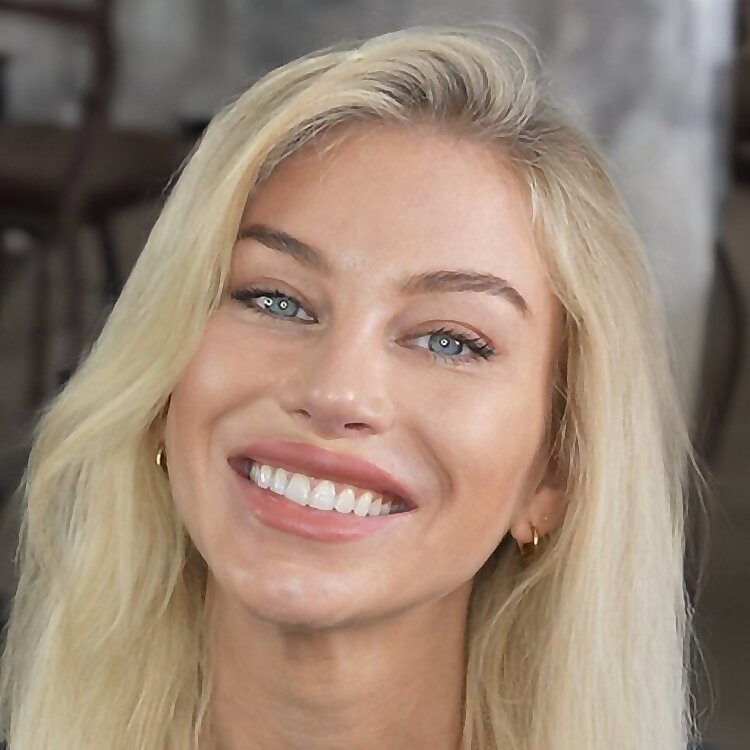 Ania Kubow