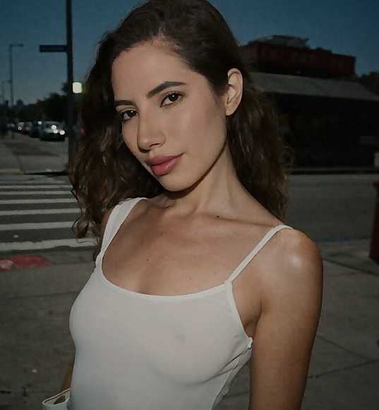 Giselle Laozzyne