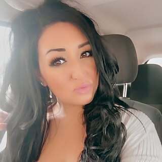 Stephanie McNew
