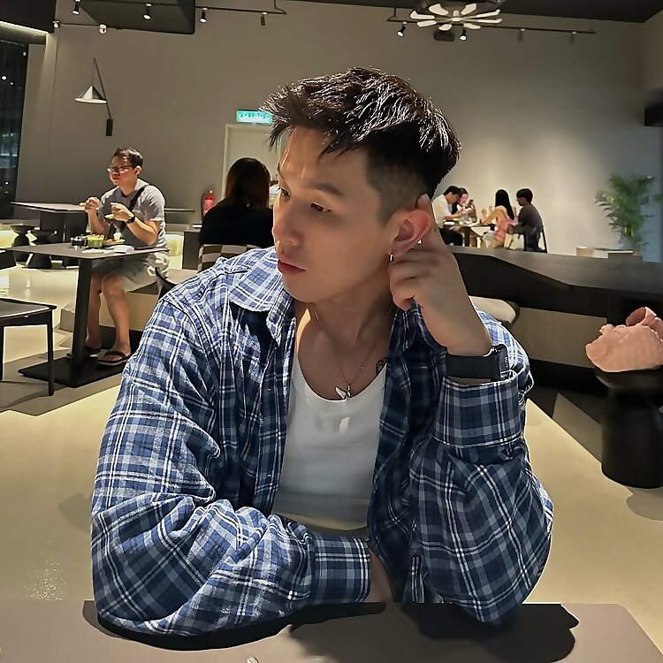 Chee Hong