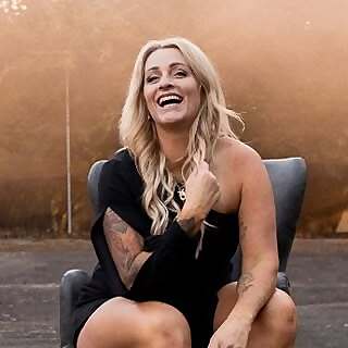 Aimee Hayes 