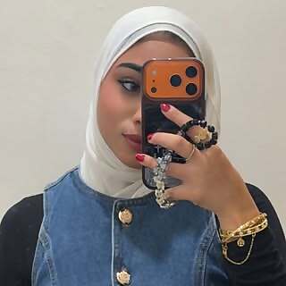 Hira Mansoor