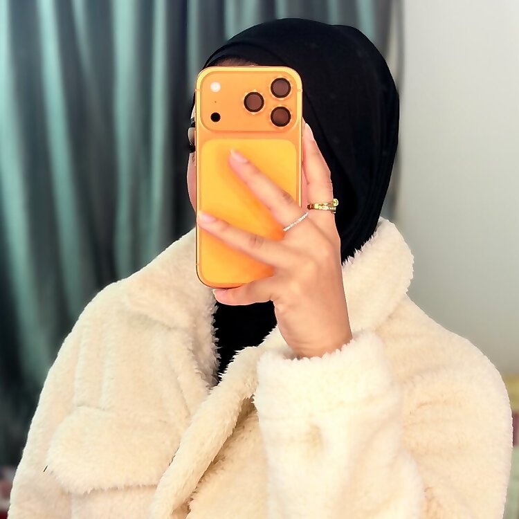 Hira Mansoor
