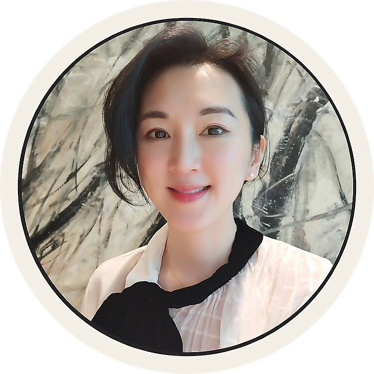Charise Ho 