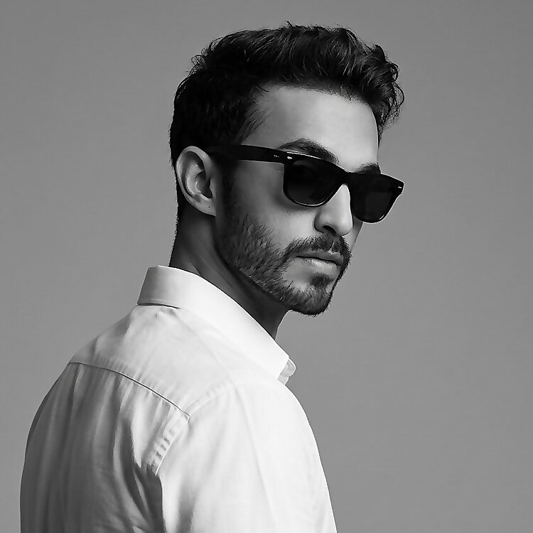 Mutlaq Al Sultan‎