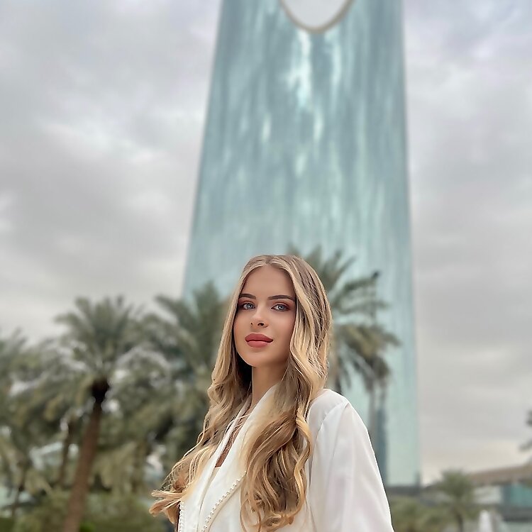 Karina Awartani