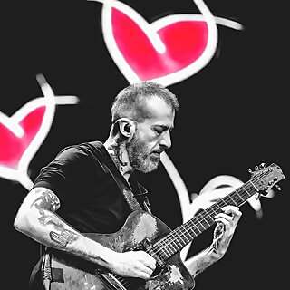 Jon Gomm