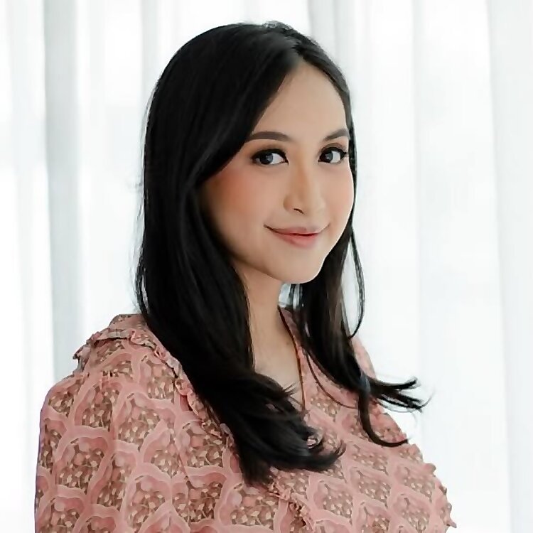 Dr. Shafira Ninditya Aulia