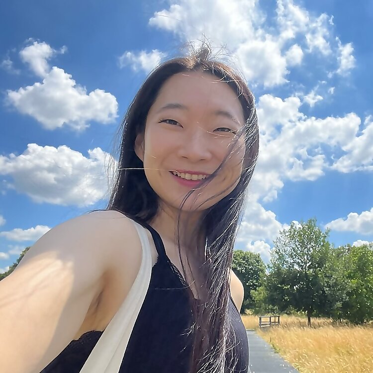 Ayoung