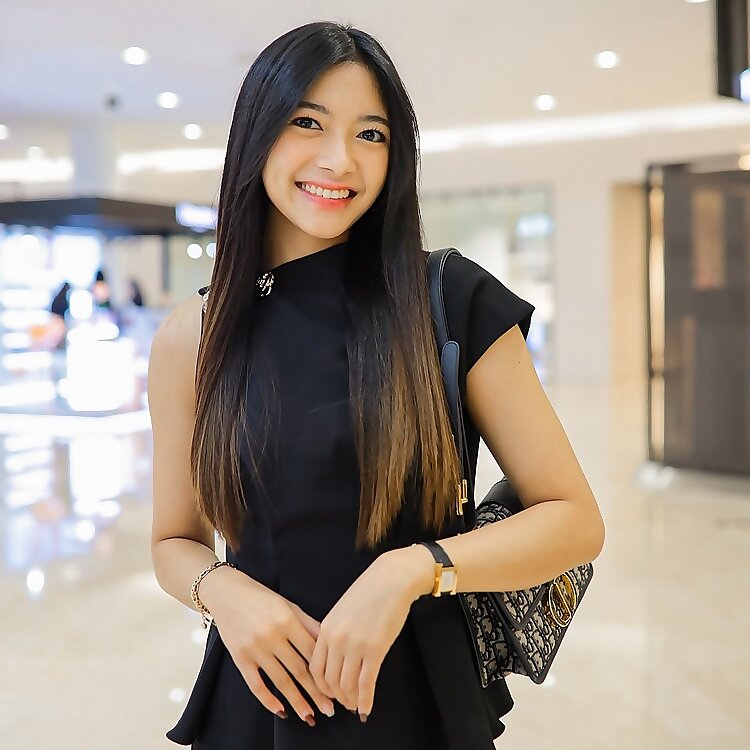 Shella Angellina 