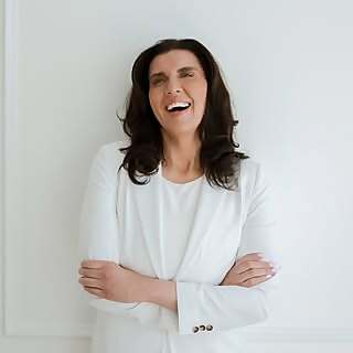 Leigh Elena Henderson