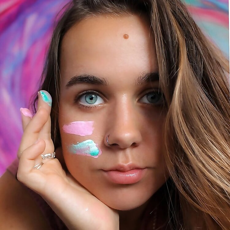 Kizzi Bennett 