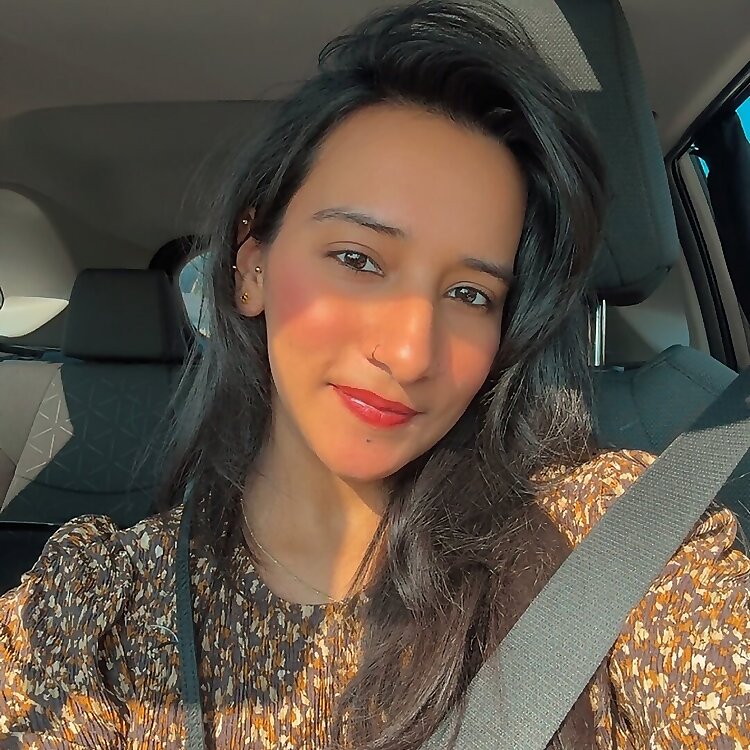 Aisha Khan
