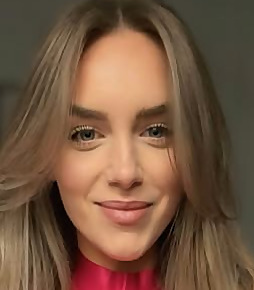 Alex Ann Lavigne Pelletier