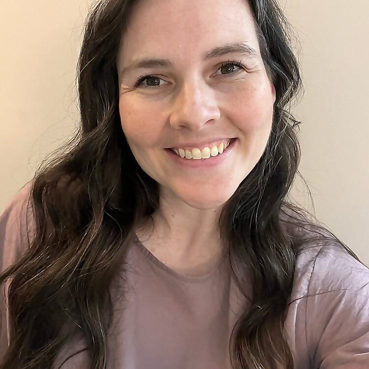 Alli Earnest 