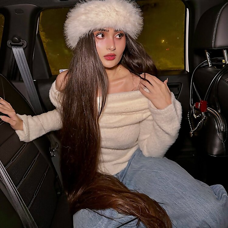 Minahil khan