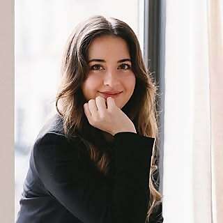 Nadia Elhag