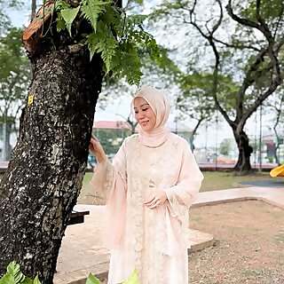 Dina Sallehudin