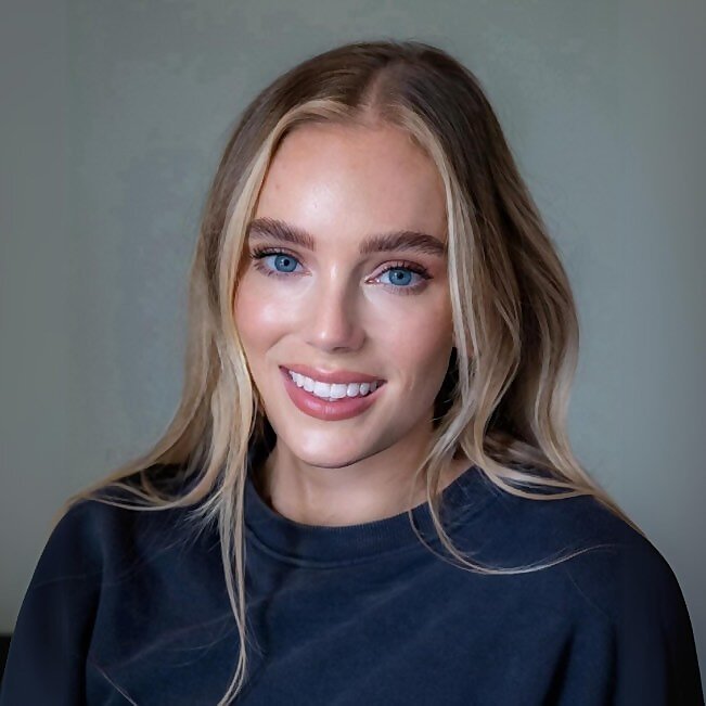 Dr Laura Knowles