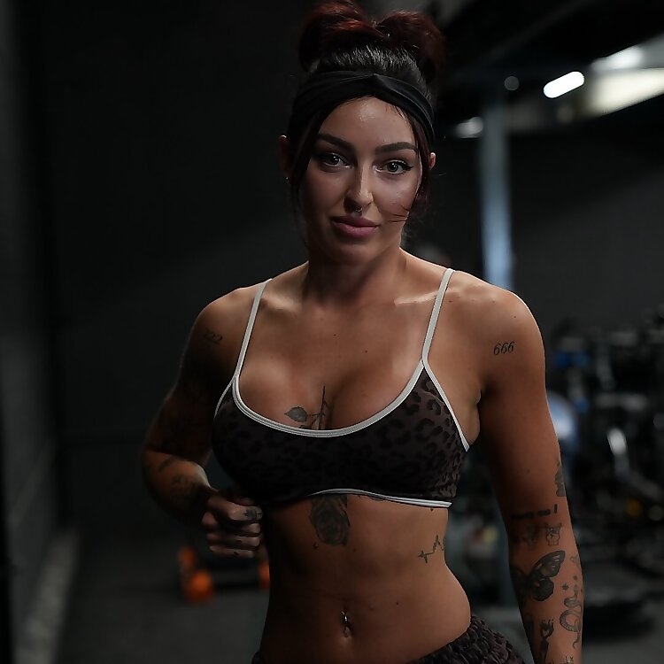 Daisy Lee