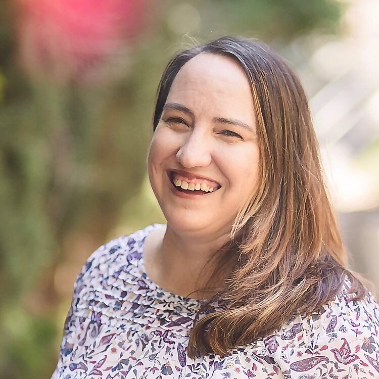 Leslie McCaddon Mendoza 