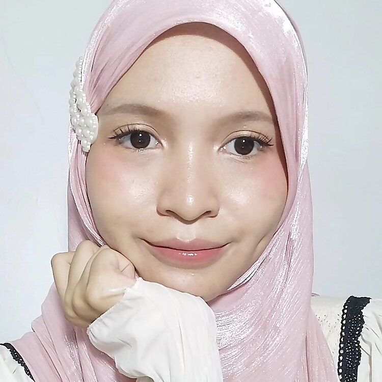 Annisa Putri