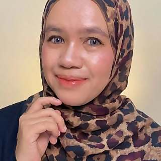 Ezzy Fauziah