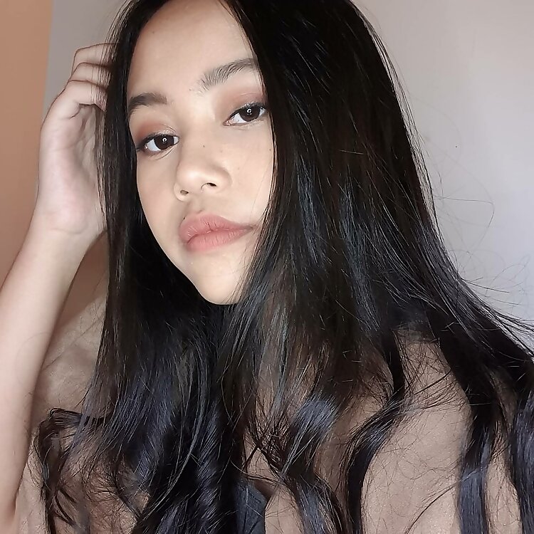 Yessica Ang