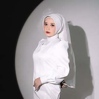 Adella Dewi