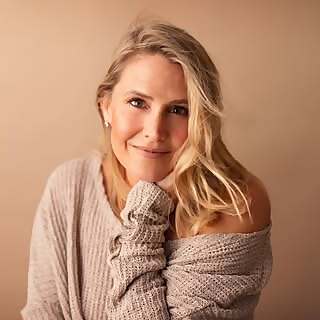 Sarah Avitua Hartnett