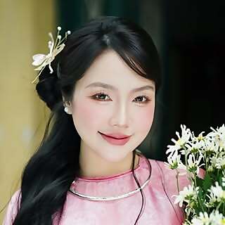 Lindsie Pham